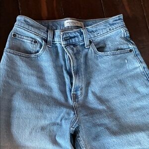 Abercrombie & Fitch Light Wash high-rise curve love women’s Jeans